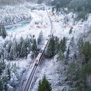 Winter Wonderland on Rails: Top Luxury Train Journeys to Take This Winter