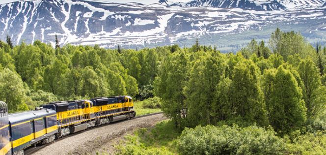 A First-Class Invitation to Discover North America by Rail